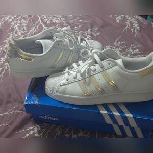 Adidas superstars - size 7 kids